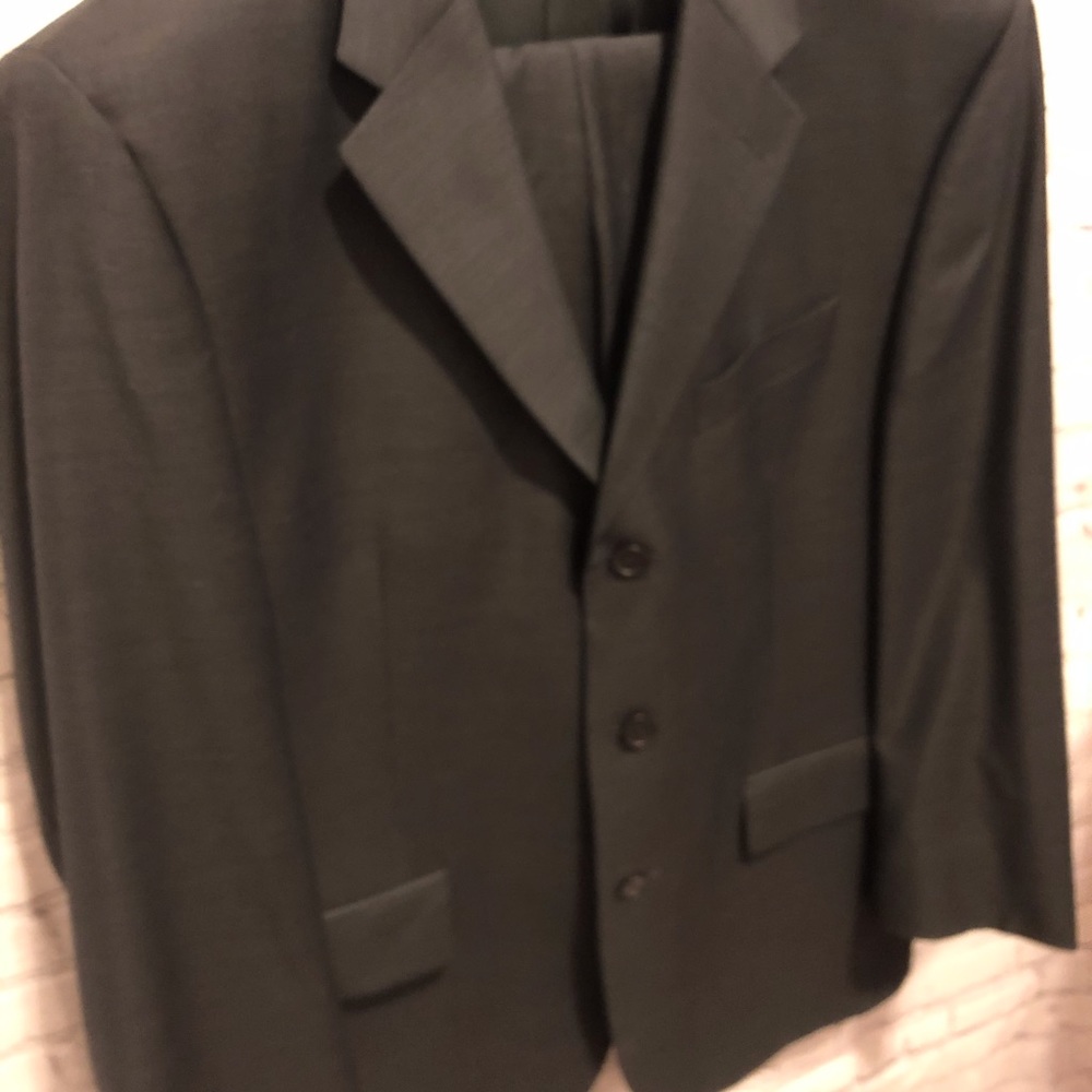 Bosa 2 piece  Men’s navy suit size 44R38W